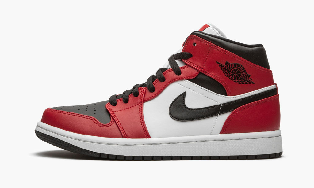 Air Jordan 1 Mid "Chicago Black Toe" Sneakers